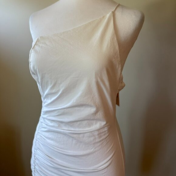 Superdown Brynn Ruched Midi White High Leg Slit Dress Women's Size Medium NWT - Picture 6 of 13